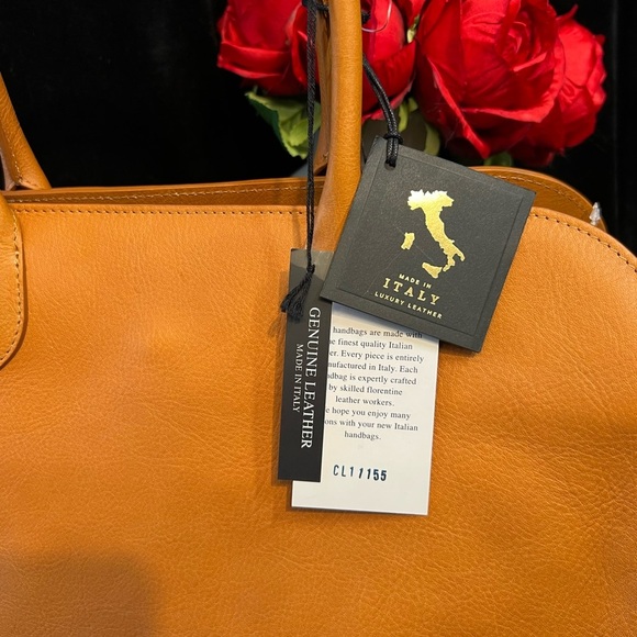 💛NWT- Claudia Firenze Caramel  look alike Margaux VIRAL GORGEOUS Leather Bag💛 - Picture 11 of 12